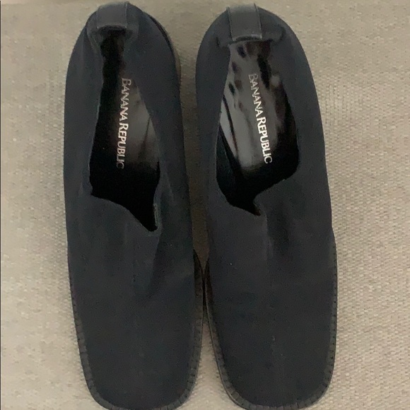 Banana Republic Shoes. Condition is Pre-owned. - Picture 6 of 6